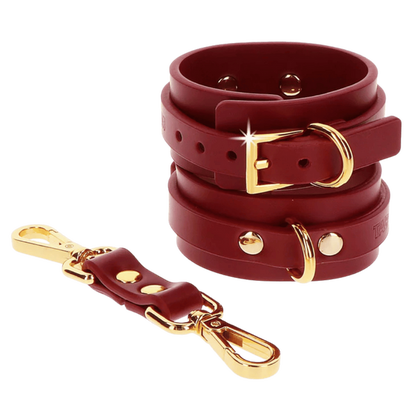 D-Ring Collar and Wrist Cuffs